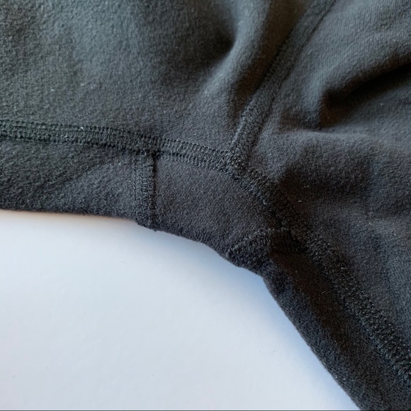 ♡ Beyond Yoga Capri Leggings - Picture 6 of 7